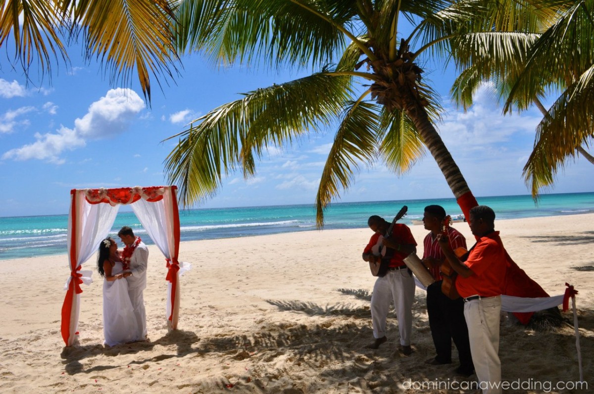 фото Вы достойны Красивой традиции отмечаем Юбилей свадьбы на берегу моря Доминиканы! 